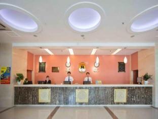 Super 8 Ningxia Road Hotell Qingdao Eksteriør bilde